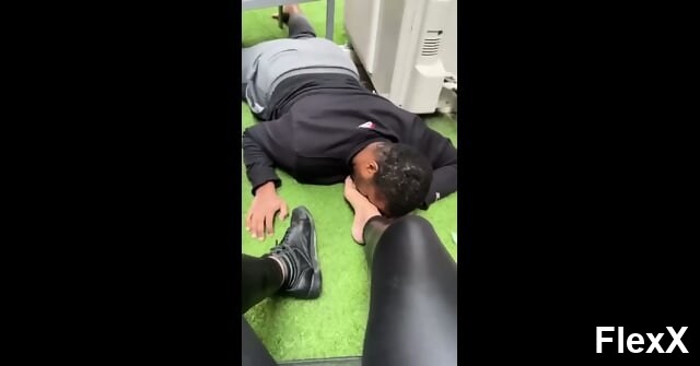 Beurette feet vidéo par Inès — Beurette
