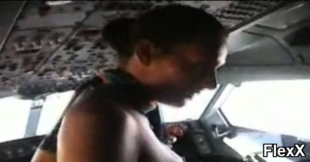 Naughty flight attendant vidéo par KittenCéline — Sex Tape