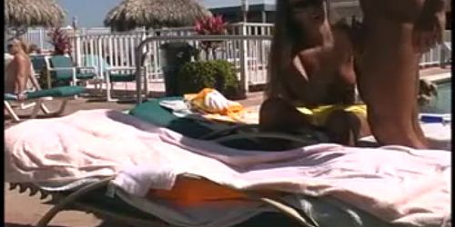 Handjobs in public (compilation) vidéo par Anaïs — Amateurs