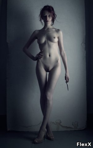 Nus artistiques en noir et blanc : érotisme et lumière photo 118 photo par JulieX — Erotique