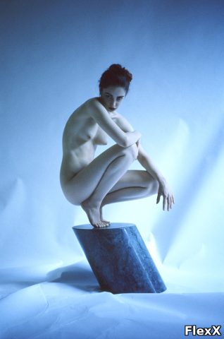 Nus artistiques en noir et blanc : érotisme et lumière photo 168 photo par JulieX — Erotique