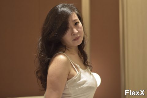 Voisine coquine se fait prendre en levrette photo par SugarJade — Amateurs