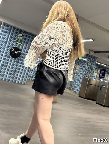 Culs moulés en shorts photo par Come — Amateurs