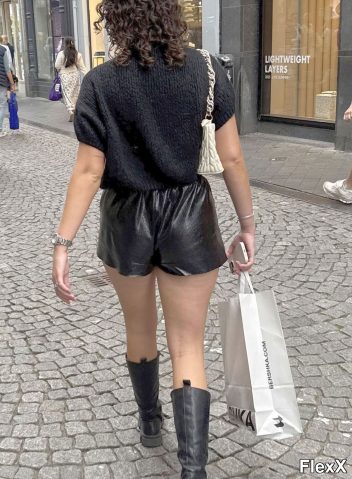 Culs moulés en shorts photo par Come — Amateurs