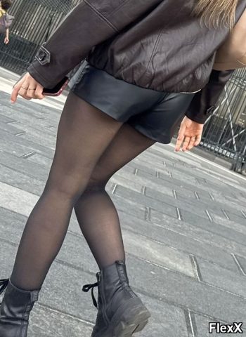 Culs moulés en shorts photo par Come — Amateurs