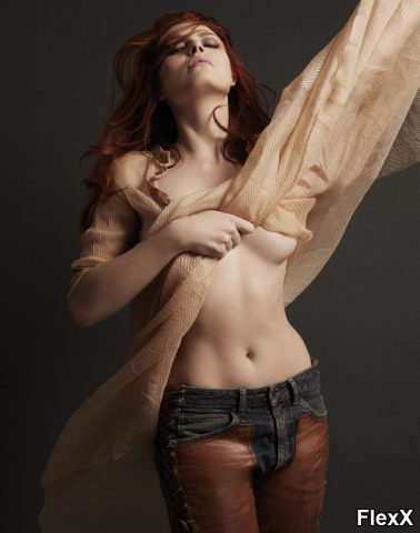 Elodie Frégé nue - chanteuse et actrice photo par Antoine — Célébrités