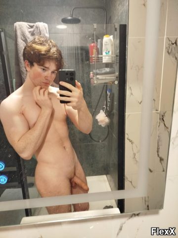 Mecs nus en selfie photo par DarkBruno — Amateurs
