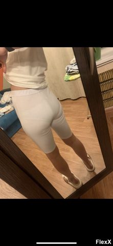 Voyeur AliExpress photo par AlphaNael — Amateurs