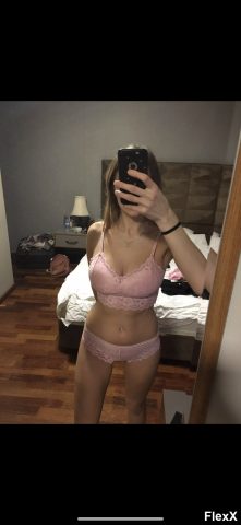 Voyeur AliExpress photo par AlphaNael — Amateurs