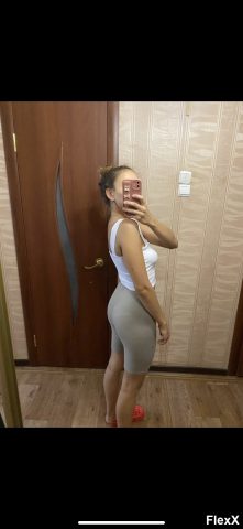 Voyeur AliExpress photo par AlphaNael — Amateurs