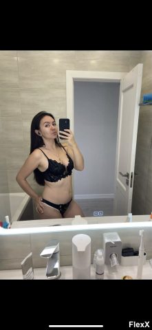 Voyeur AliExpress photo par AlphaNael — Amateurs