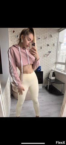 Voyeur AliExpress photo par AlphaNael — Amateurs