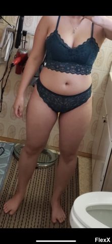 Voyeur AliExpress photo par AlphaNael — Amateurs
