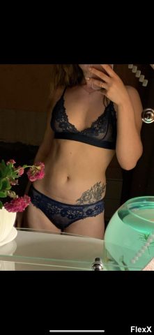 Voyeur AliExpress photo par AlphaNael — Amateurs