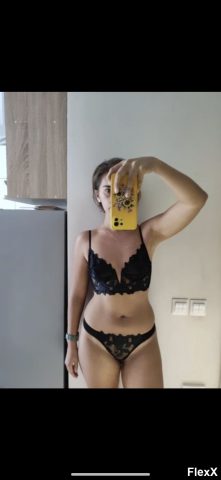 Voyeur AliExpress photo par AlphaNael — Amateurs