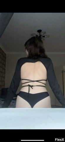 Voyeur AliExpress photo par AlphaNael — Amateurs