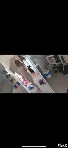 Voyeur AliExpress photo par AlphaNael — Amateurs