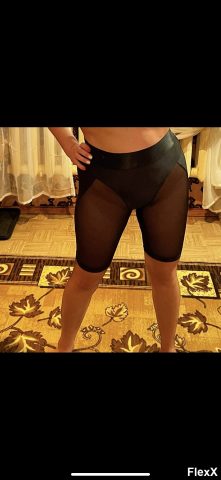 Voyeur AliExpress photo par AlphaNael — Amateurs