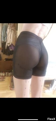 Voyeur AliExpress photo par AlphaNael — Amateurs