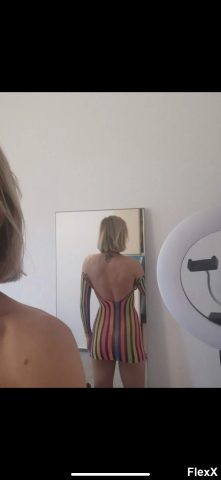 Voyeur AliExpress photo par AlphaNael — Amateurs
