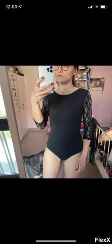 Voyeur AliExpress photo par AlphaNael — Amateurs