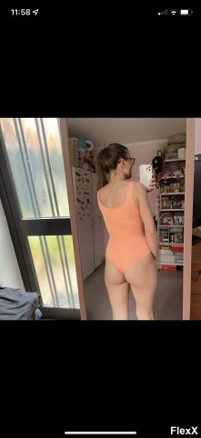 Voyeur AliExpress photo par AlphaNael — Amateurs