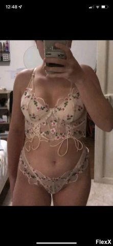 Voyeur AliExpress photo par AlphaNael — Amateurs