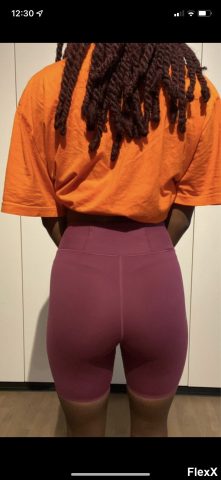 Voyeur AliExpress photo par AlphaNael — Amateurs