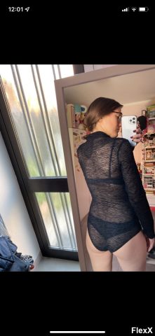 Voyeur AliExpress photo par AlphaNael — Amateurs