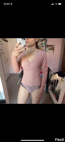 Voyeur AliExpress photo par AlphaNael — Amateurs