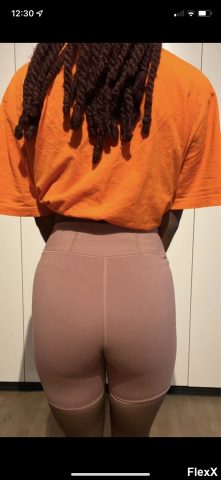 Voyeur AliExpress photo par AlphaNael — Amateurs