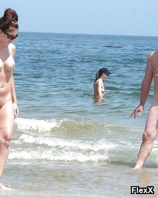 Compilation Plage Coquine – Nudité au Soleil — photo 9 photo 9 photo par Marc — Amateurs