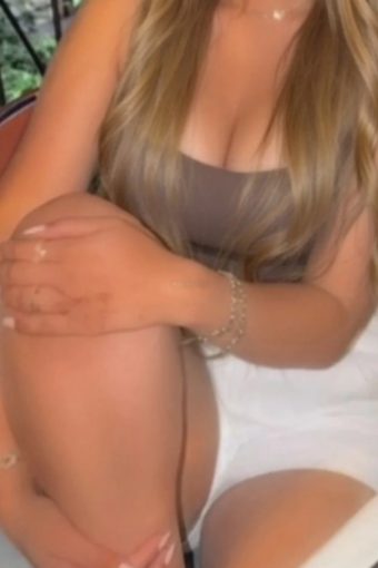 Salma, escorte à Versailles — 36 ans